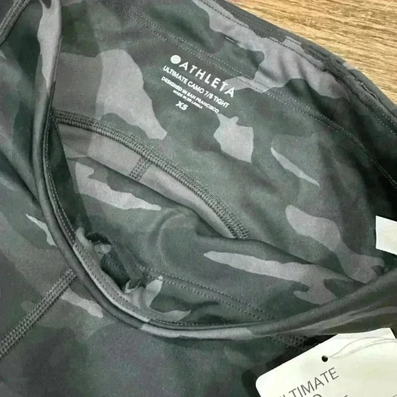 Athleta ultimate camo 7/8 tight BNWT leggings - Picture 5 of 5